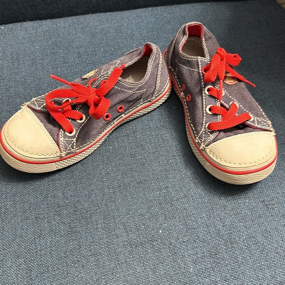Boys canvas crocs size 13 - Picture 5 of 8